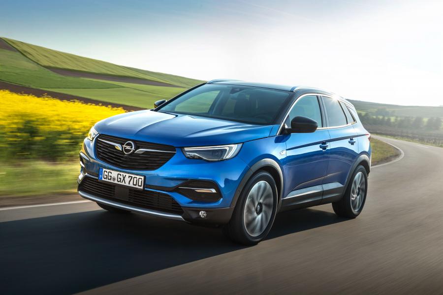  Opel Grandland X Turbo D 2017 года  (фото 2 из 42)